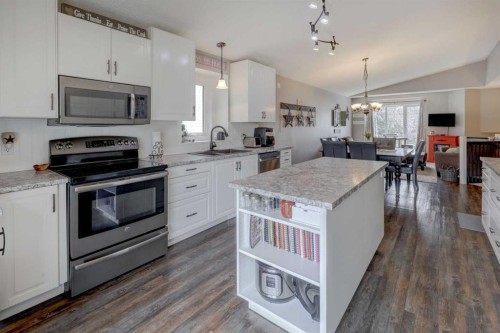 4 Willow Point, Drumheller, AB 