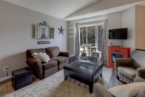 4 Willow Point, Drumheller, AB 