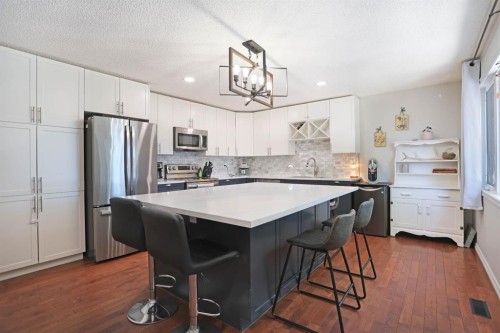 52 Marshall Drive West, Brooks, AB 