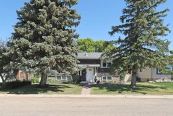 52 Marshall Drive WEST Brooks, AB T1R 0C5