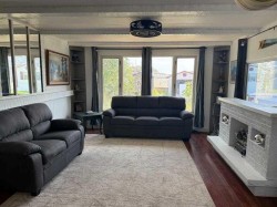 64 Greenwood Villa  Drumheller, AB T0J 0Y2