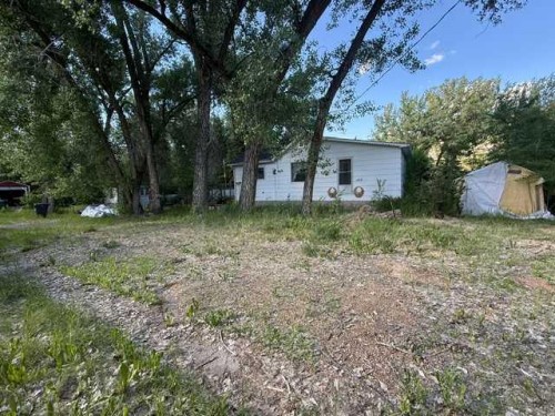 155 7 Street, Drumheller, AB 