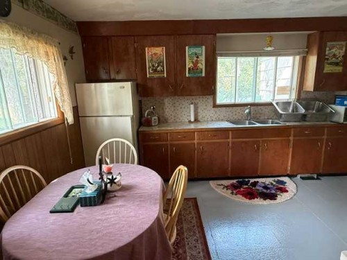 155 7 Street, Drumheller, AB - Indoor