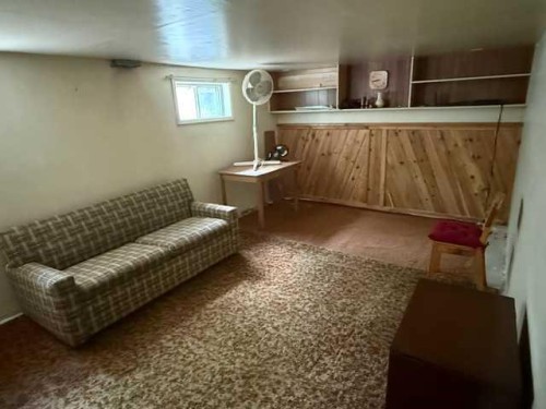 155 7 Street, Drumheller, AB - Indoor
