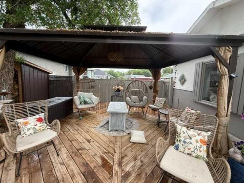 148 4 Street, Drumheller, AB 