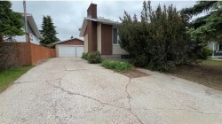 303 Nill Place  Hanna, AB T0J 1P0