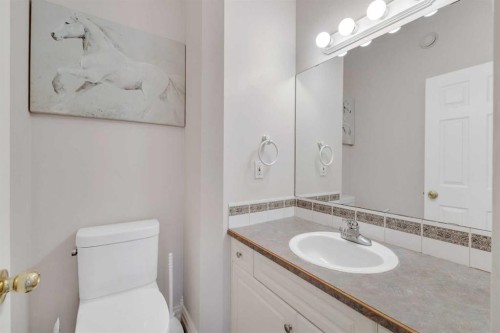 25 Ashmore Close, Red Deer, AB 