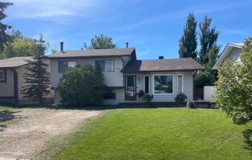 99 Spruce Avenue, Brooks, AB 
