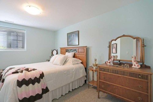 96 Greystone Close East, Brooks, AB - Indoor Photo Showing Bedroom