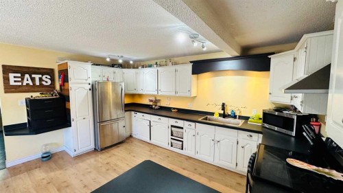 82 Villa Street, Drumheller, AB 