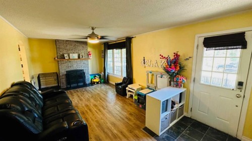 82 Villa Street, Drumheller, AB 