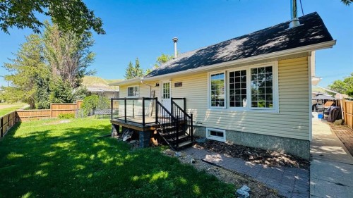 82 Villa Street, Drumheller, AB 