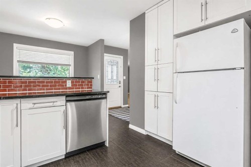 808 2 Avenue West, Brooks, AB 