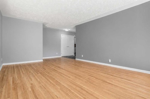 808 2 Avenue West, Brooks, AB 