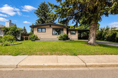 808 2 Avenue WEST Brooks, AB T1R 0B6