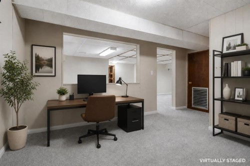 808 2 Avenue West, Brooks, AB 