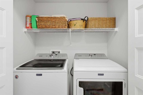 4 Golden Crescent, Red Deer, AB - Indoor Photo Showing Laundry Room