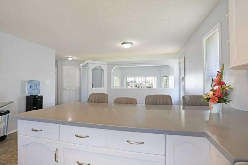 68 Upland Street, Brooks, AB - Indoor Photo Showing Kitchen