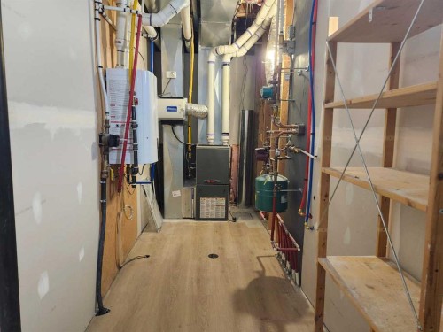 628 Bankview Drive, Drumheller, AB - Indoor Photo Showing Basement