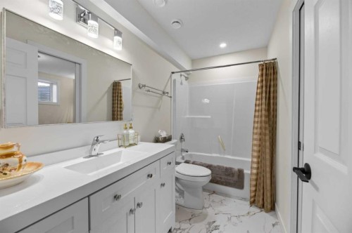 1109 Cornerstone Crescent, Olds, AB - Indoor Photo Showing Bathroom