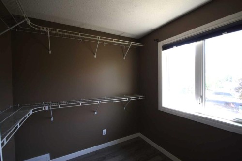 209 Strathaven Bay, Strathmore, AB 