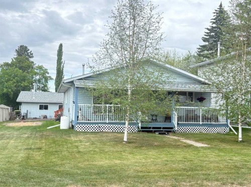 5005 43 Street EAST Sylvan Lake, AB T4S 1C1