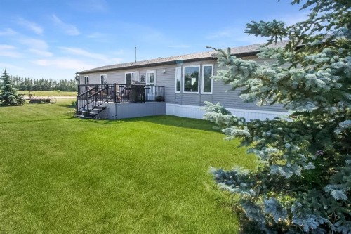 327 3 Street, Hays, AB - Outdoor With Deck Patio Veranda