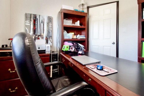 327 3 Street, Hays, AB - Indoor