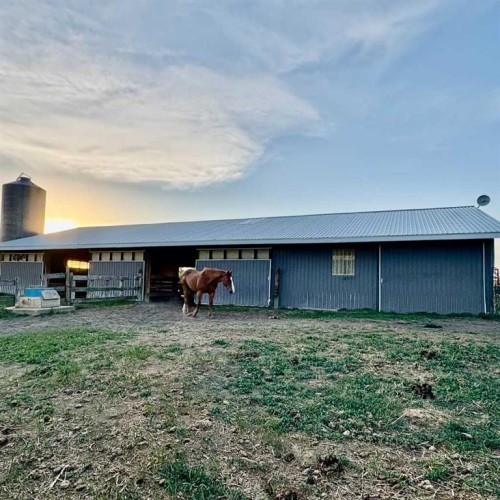 10-2168 587 Highway, Bowden, AB - Outdoor