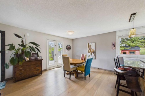 10-2168 587 Highway, Bowden, AB - Indoor Photo Showing Dining Room