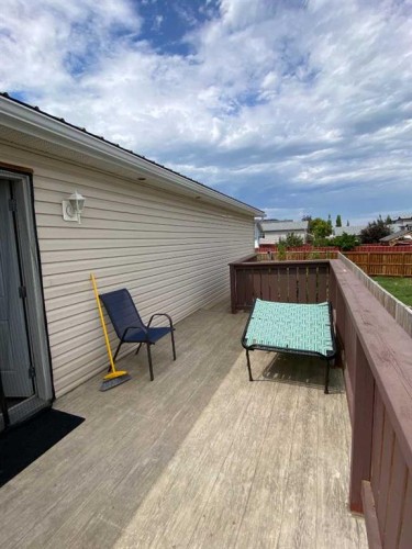 1708 2 Avenue East, Brooks, AB - Outdoor