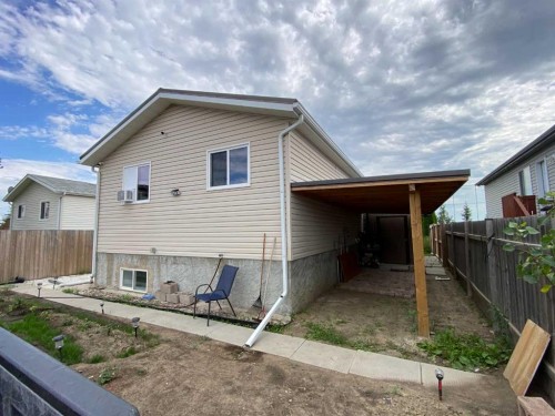 1708 2 Avenue East, Brooks, AB - Outdoor With Exterior