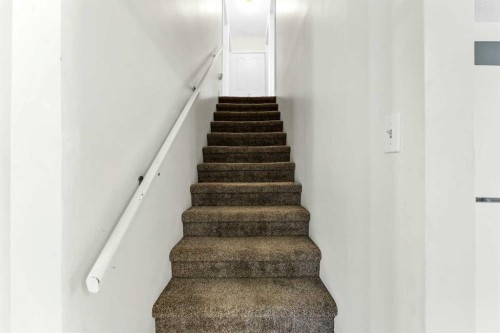 101 Ingram Park Drive East, Brooks, AB - Indoor Photo Showing Other Room