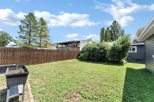 101 Ingram Park Drive East, Brooks, AB - Outdoor