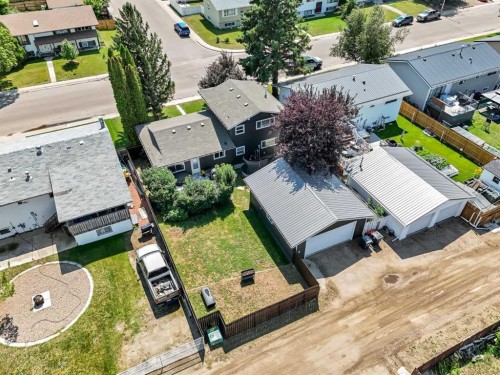 101 Ingram Park Drive East, Brooks, AB - Outdoor