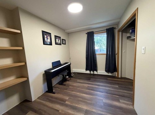 83002 Rge Rd 194, Coaldale, AB - Indoor Photo Showing Other Room
