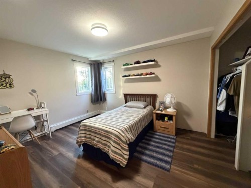 83002 Rge Rd 194, Coaldale, AB - Indoor Photo Showing Bedroom