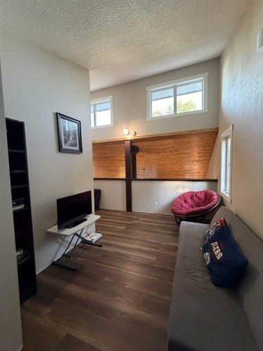 83002 Rge Rd 194, Coaldale, AB - Indoor