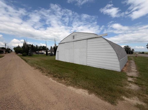 102-Main Street, Munson, AB 