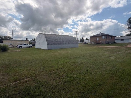 102-Main Street, Munson, AB 