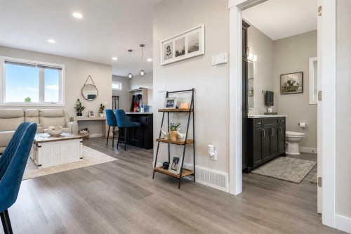 1614 2 Avenue East, Brooks, AB - Indoor Photo Showing Other Room