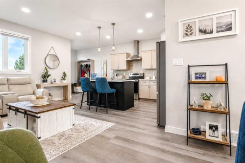 1614 2 Avenue East, Brooks, AB - Indoor