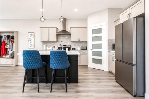 1614 2 Avenue East, Brooks, AB - Indoor Photo Showing Kitchen With Stainless Steel Kitchen With Upgraded Kitchen