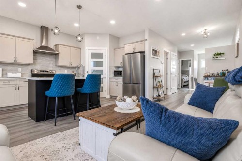 1614 2 Avenue East, Brooks, AB - Indoor