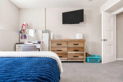 1614 2 Avenue East, Brooks, AB - Indoor Photo Showing Bedroom