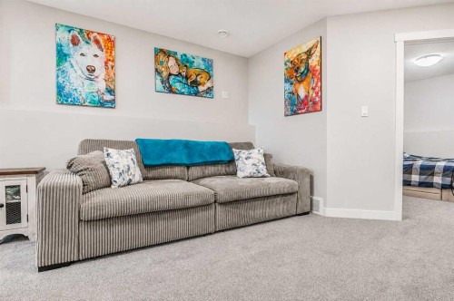 1614 2 Avenue East, Brooks, AB - Indoor