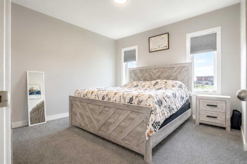 1614 2 Avenue East, Brooks, AB - Indoor Photo Showing Bedroom