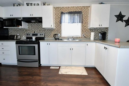 53 Maple Drive West, Brooks, AB 