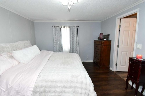 53 Maple Drive West, Brooks, AB 