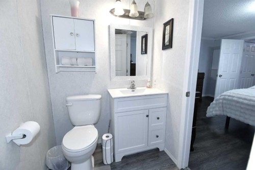 53 Maple Drive West, Brooks, AB 